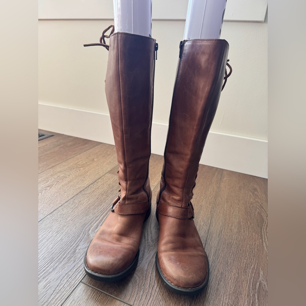 Women’s Born Brown Leather Lace Up Riding Boots, size 7